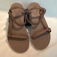 Teva Women  s Original Universal Slim Leather Sandal Size 9 Tan Acorn Outdoor