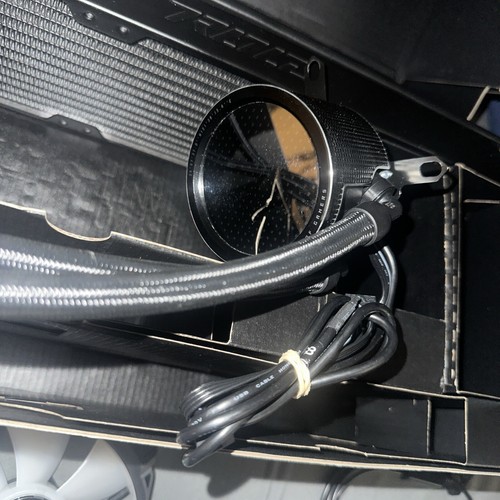 ASUS ROG RYUO III 360 ARGB All-in-one AIO Liquid CPU Cooler 360mm Radiator, Aset - Picture 7 of 13