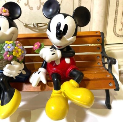 Rare Disney Mickey & Minnie Gardening Figurines Big Figure W16.5in