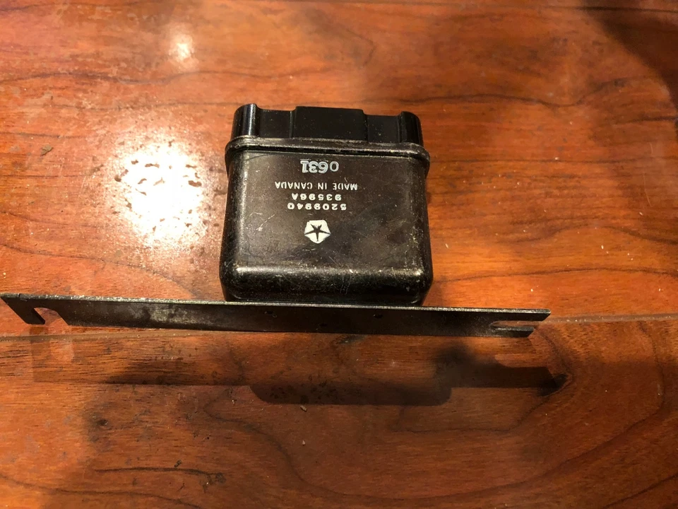 NOS ANTI DIESELING RELAY FITS 1976-1978 DODGE ASPEN OMNI PLYMOUTH VOLARE HORIZON Foto 3 de 4