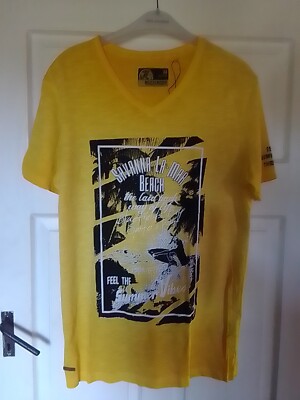 T-Shirt. Gr. M. von. Much More. gelb. Savanna. La Mar. Beach.