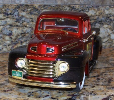 Road Legends Toy-R-Us 50 Years Forever 1948 Ford F-1 Diecast