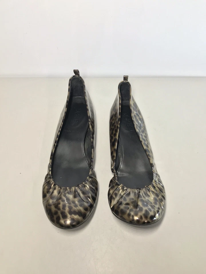 J. Zapatos planos de ballet Crew Cece charol estampado de leopardo para mujer talla 6M EE. UU./36EU Foto 2 de 4