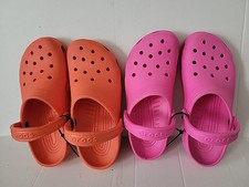 2 paires de CROCS taille M8/W10 rose et orange