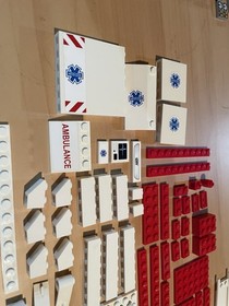 Lego 4431 City Ambulance Set With Minifigures - 100% Complete