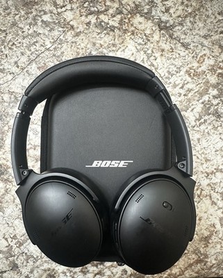 Bose QuietComfort Wireless Noise Cancelling Headphones w/ Case