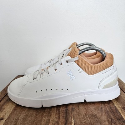 On The Roger Advantage Womens Size 8.5 White Athletic Running Shoes White Copper