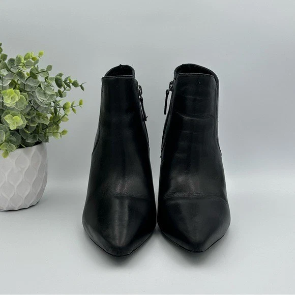 Zapatos botín Johnston & Murphy para mujer de cuero negro con cremallera al tobillo talla 8,5 Foto 3 de 4