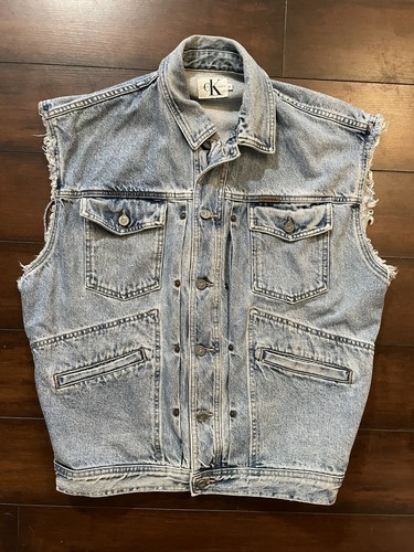 CALVIN KLEIN denim jacket size M 