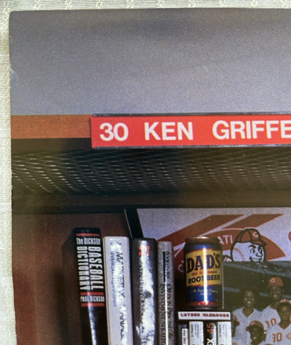 "Póster Ken Griffey JR & SR Mariners Reds The Next Generation 16"" x 24"" plegado" - Imagen 2 de 10
