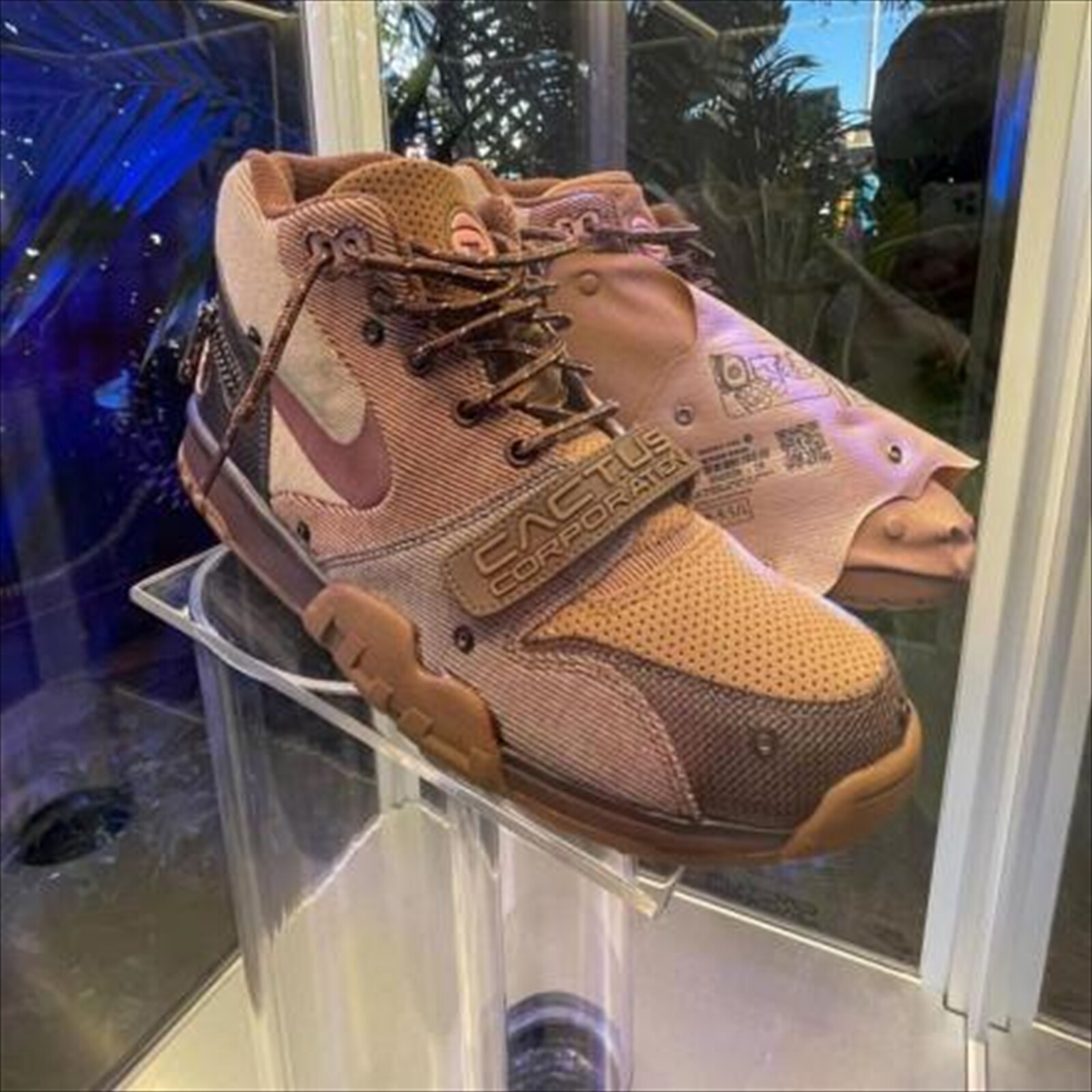 TRAVIS SCOTT NIKE AIR TRAINER 1 SP CACT.US Archaeo Brown and Rust Pink US  7.5