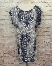 a.n.a. A New Approach Petite Jersey Knit Top Blue Distressed Snakeskin Sequin PL