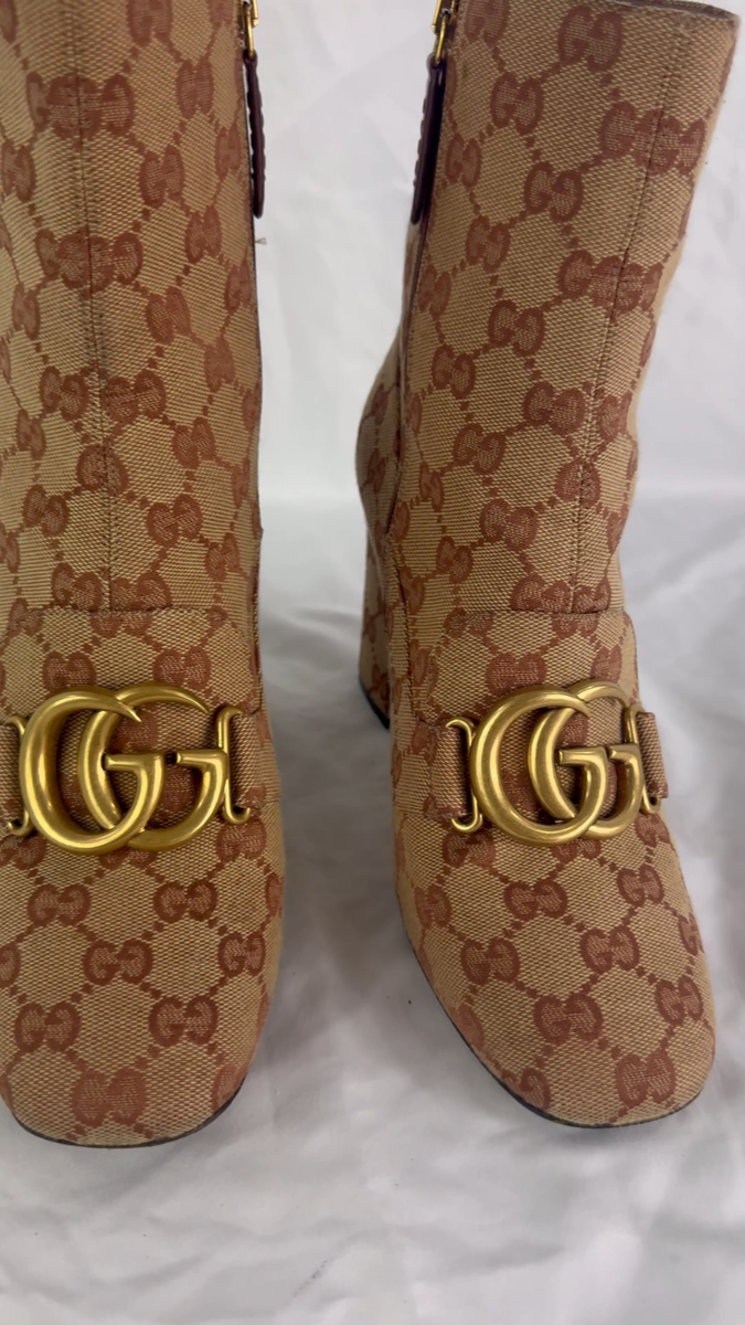 み*こ様 Gucci ロゴ入り ブーツ　ブラウン/ベージュ 楽天市場】美品△グッチ×ザ ノースフェイス コラボ 655398 レディース