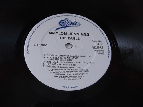 WAYLON JENNINGS - THE EAGLE - LP NMINT EX+ /467260-1 / 1990 - Picture 2 of 4