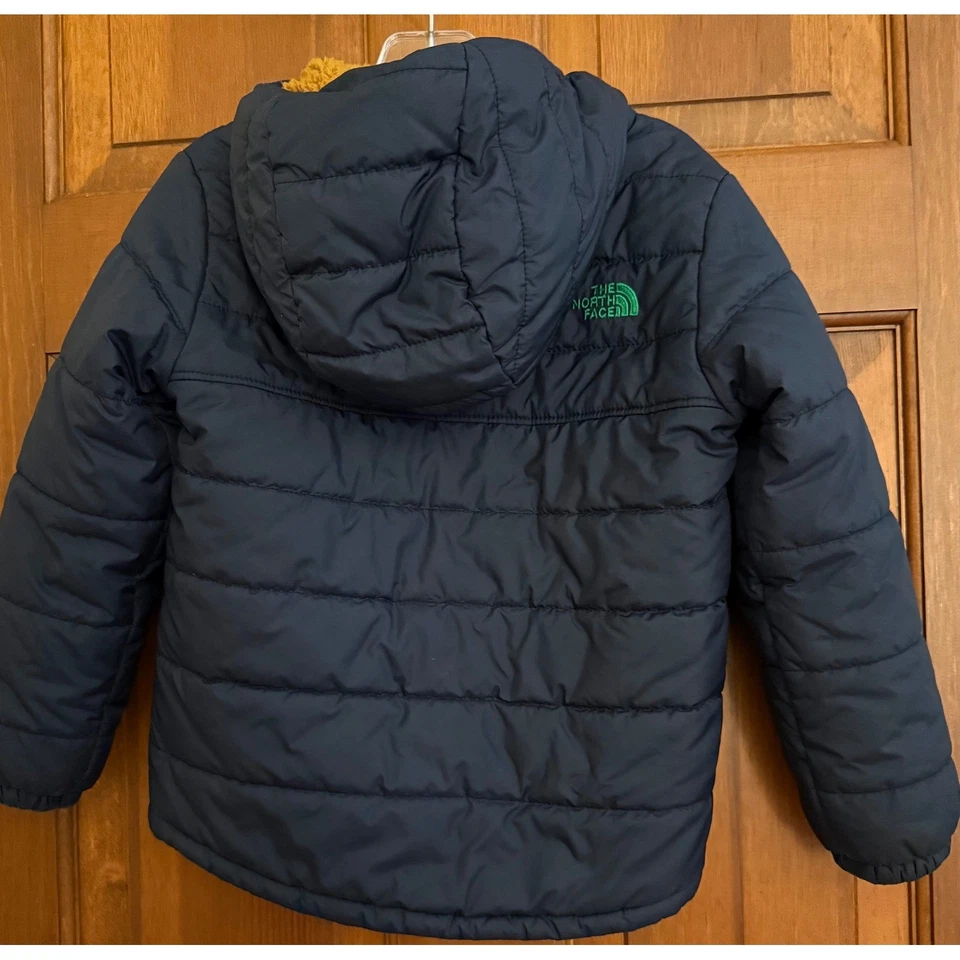 The North Face Reversible Insulated Jacket Boys 5 Navy Sherpa Hooded Winter Coat - Image 4 of 4