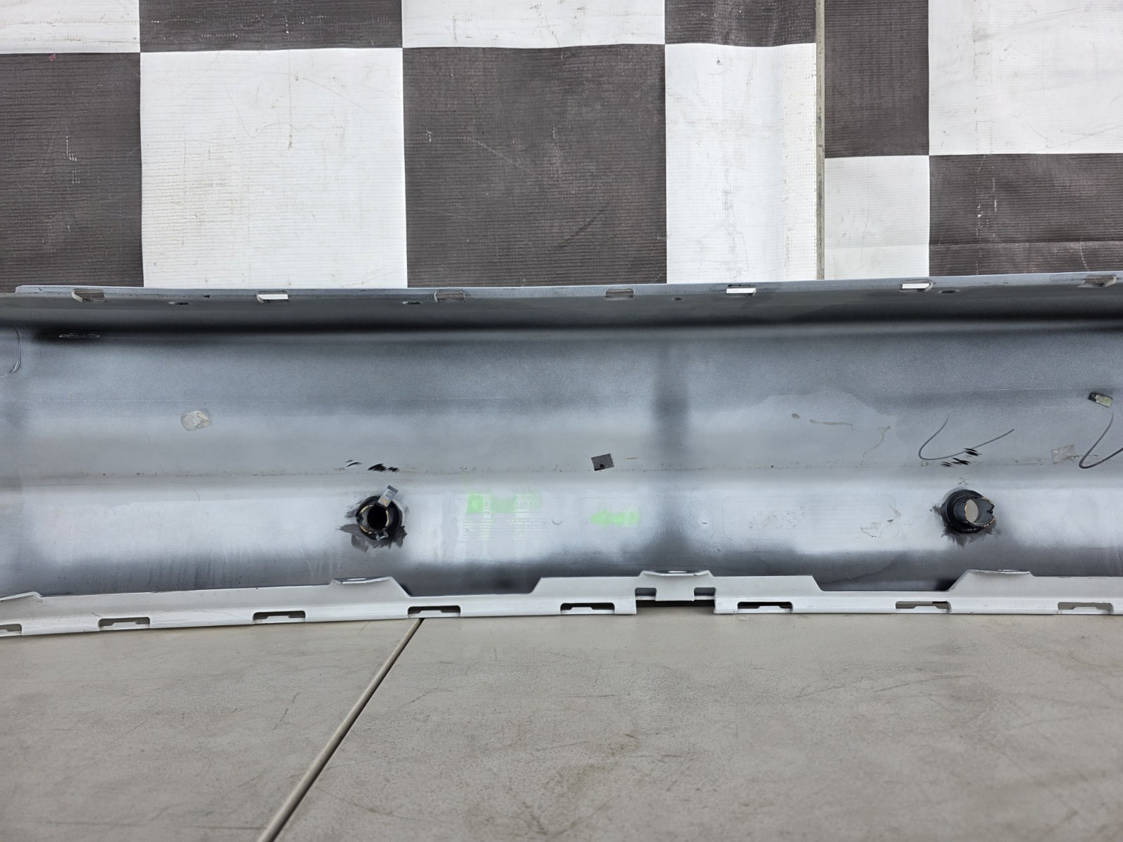 2003 - 2017 Rolls Royce Phantom VII Rear Bumper Used Oem 51127040021