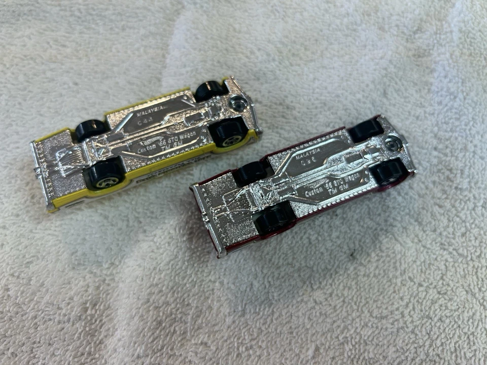 Hotwheels Custom 66 GTO Wagon/yellow And Red/hotwheels City Fire Department - Image 4 of 4