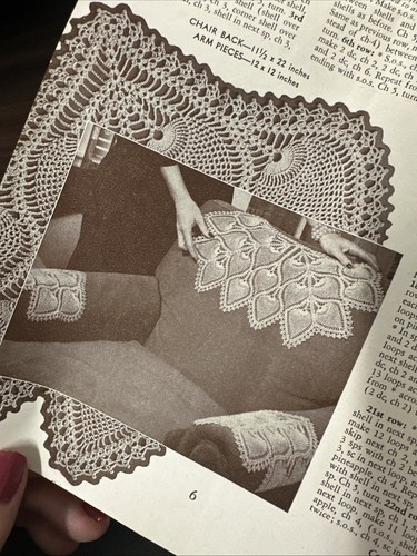 Chair Sets Runners Pattern Book 7673 1944 15 Page Vintage Crochet Doilies - Picture 8 of 18