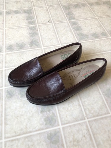 SAS Size 8 Loafer Burgundy Leather Medium (B, M) Slip On Women Tri-Pad Comfort