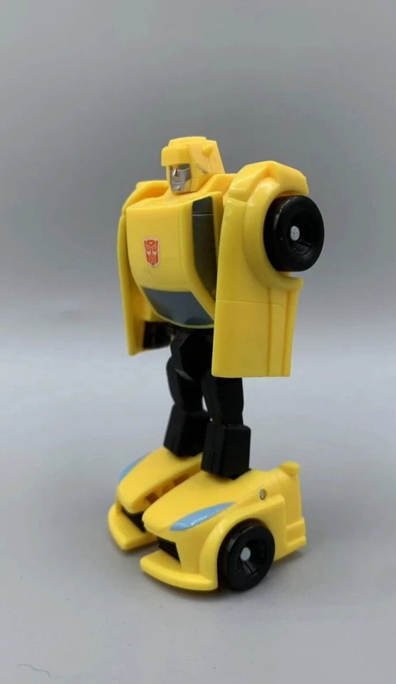 Hasbro Transformers Universe BUMBLEBEE Legend Classics Complete - Image 2 of 4