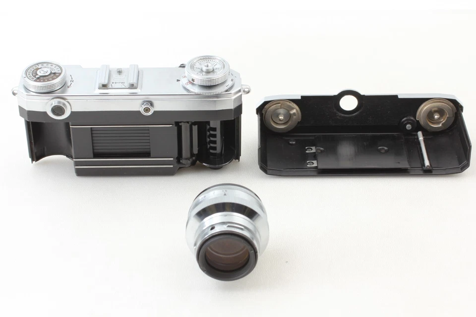 [MINT] Zeiss Ikon Contax IIa 35mm Film Camera 50mm F1.5 Lens  Japan - Image 3 of 4