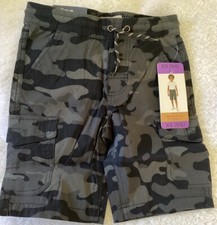 NEW WITH TAGS WEATHERPROOF VINTAGE CARGO SHORT BLACK CAMO YOUTH XS 5/6