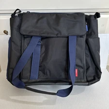 Skip Hop Fit All Access Messenger Diaper Bag in Black/Cobolt Excellent Condition