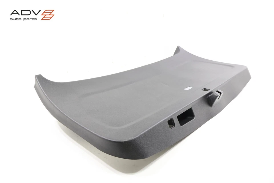 Buick Enclave 2025 puerta trasera puerta levadiza puerta trasera moldura inferior cubierta panel OEM Foto 2 de 4