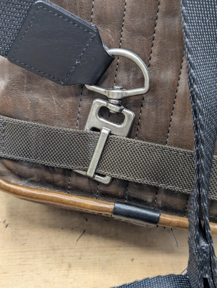 Tumi Alpha Bravo Mochila de Cuero Marrón Senderismo Escuela Trabajo Bolsa de Transporte Foto 3 de 4