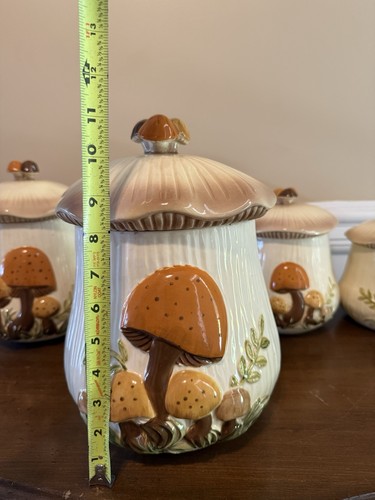Vintage 1970's Arnels Ceramic Set of 4 Mushroom Canisters With Lids - Picture 4 of 23