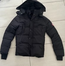 Herren Daunenjacke S schwarz kurz mit Kapuze ...