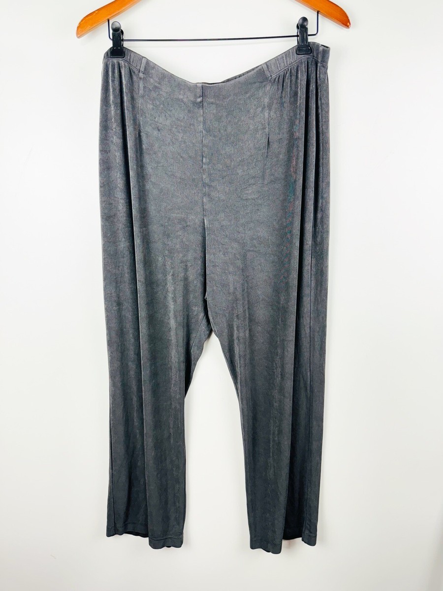 Chicos Travelers Short Grey Knit Pants Women's Stretch Waist - Main Image