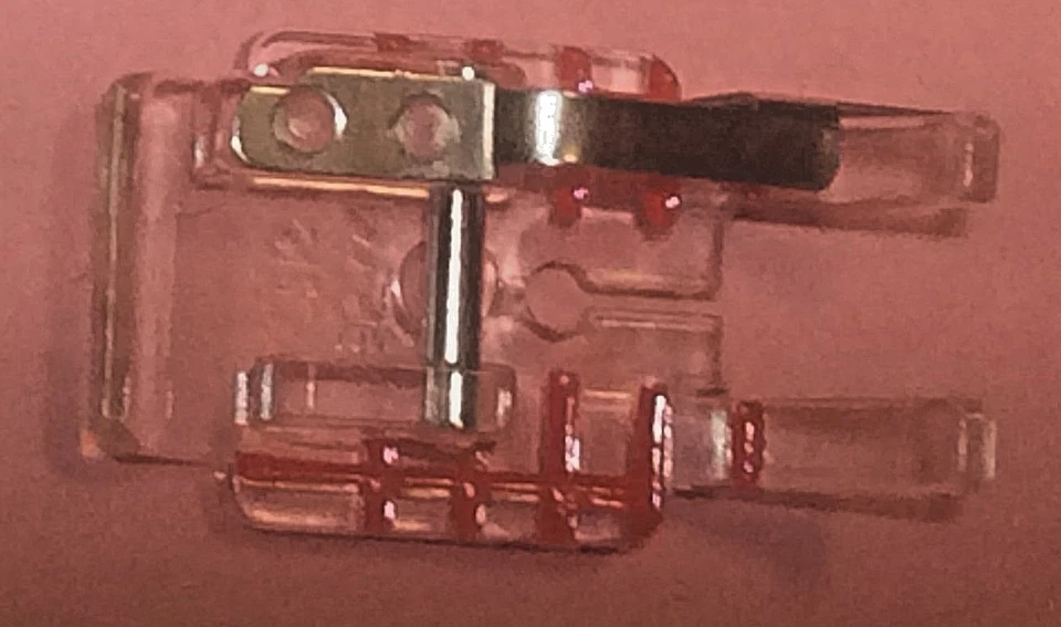 Pie de piezas transparente de 1/4 de pulgada con guía Fit máquina de coser Viking Husqvarna 4129274-45 Foto 4 de 4