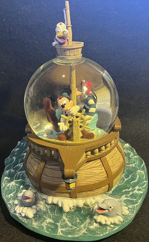 WDW Disney World Pirate Ship Mickey Minnie Donald Goofy Musical Snow Globe Yo-Ho - Picture 3 of 12