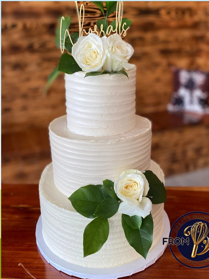 Pastel falso de 3 niveles de 18 pulgadas de alto - Añadir adornos para pasteles de boda y decoraciones para pasteles Foto 2 de 4