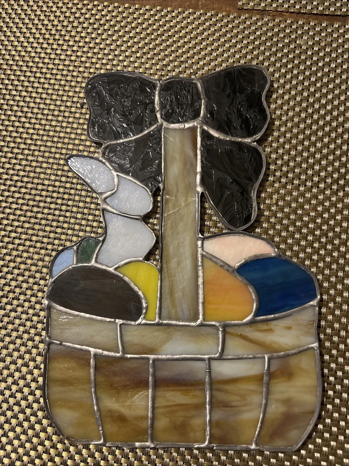 Cesta de huevos de Pascua de vitral pastel Foto 2 de 2
