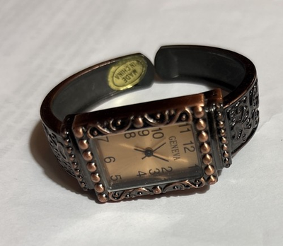 #ad Geneva Watch NW2245 Woman’s Brown Needs Battery Spring Clasp Strap Water Resist $9.99