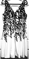 Ralph Lauren Black/White Floral Sleeveless A-Line Above Knee V-Neck Dress, Sz 14