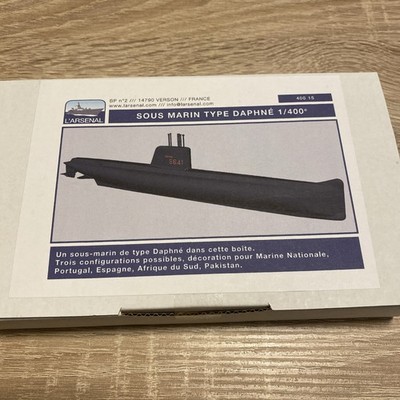 L'Arsenal 1:400 #400-15 Sous Marin Type Daphne Resin