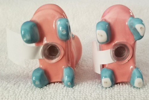 Cracker Barrel Salt And Pepper Shakers Roller Skates Pink New - Picture 11 of 12