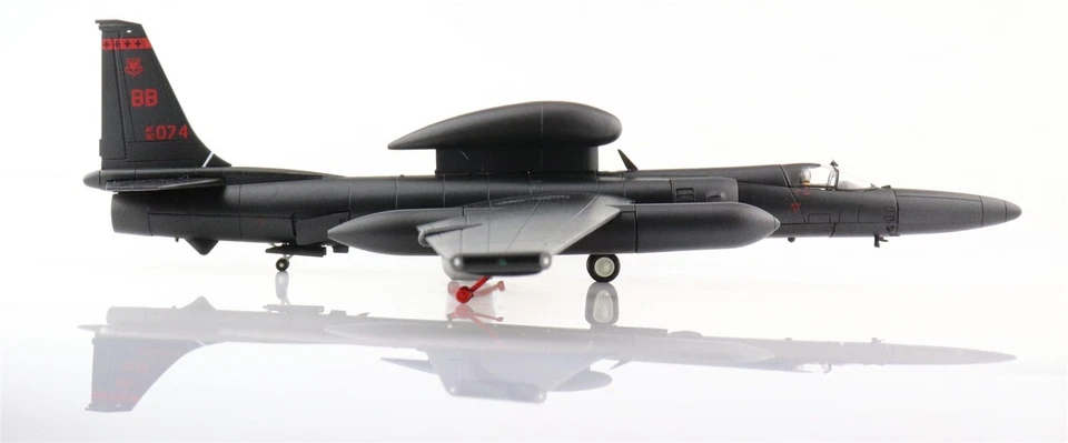 Hobby Master 1/72 U-2S Dragon Lady USAF 9th RW Fairford AFB England 2014 HA6903  - Image 4 of 4