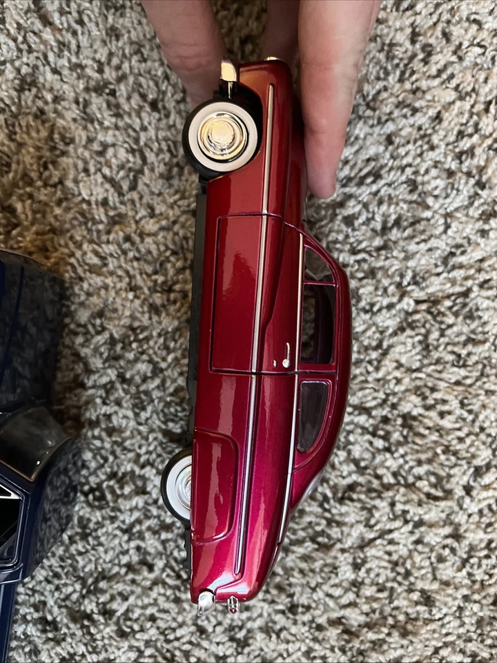 Motormax Lote De 3 1940 Mercury Cupé Borgoña Escala 1:24 1979 Ford F-150 Personalizado Foto 4 de 4