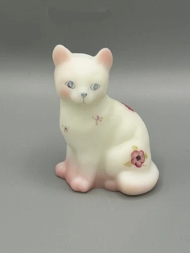 FENTON Vintage (1980s) Kitten/Cat Satin Glass. Pink & White. Hand Painted