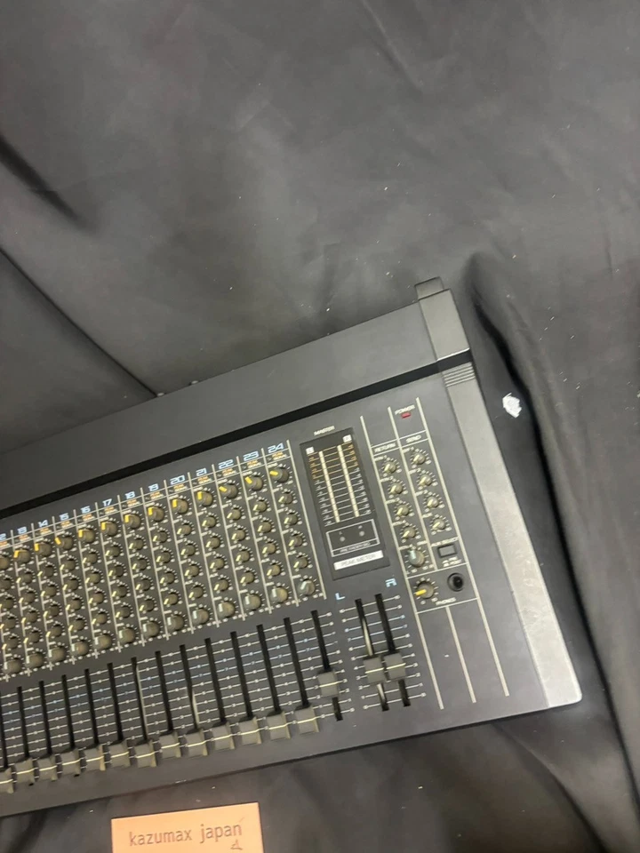 [Tested] Roland M-240 Line Mixer 24-Channel Rackmount Audio Mixing Console - Image 2 of 4