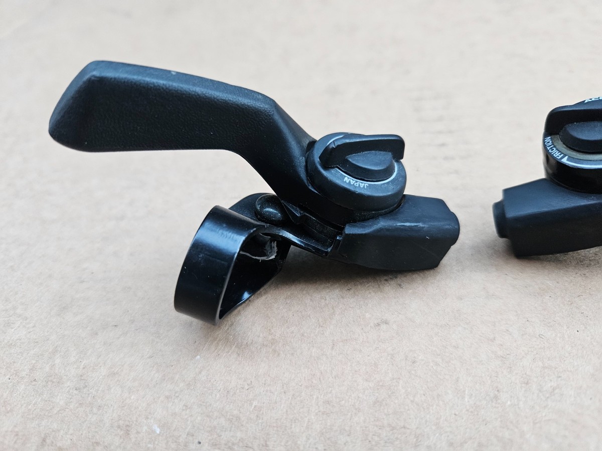 Vintage Suntour Accushift 3x6 Thumb Shifter 6 Speed Black low