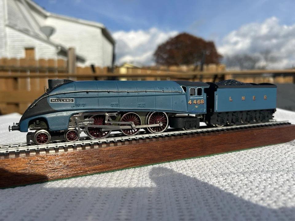 OO Wrenn W2212 A4 Class “Mallard” 4-6-2 Gresley Steam Locomotive - (TESTED NICE) - Image 4 of 4