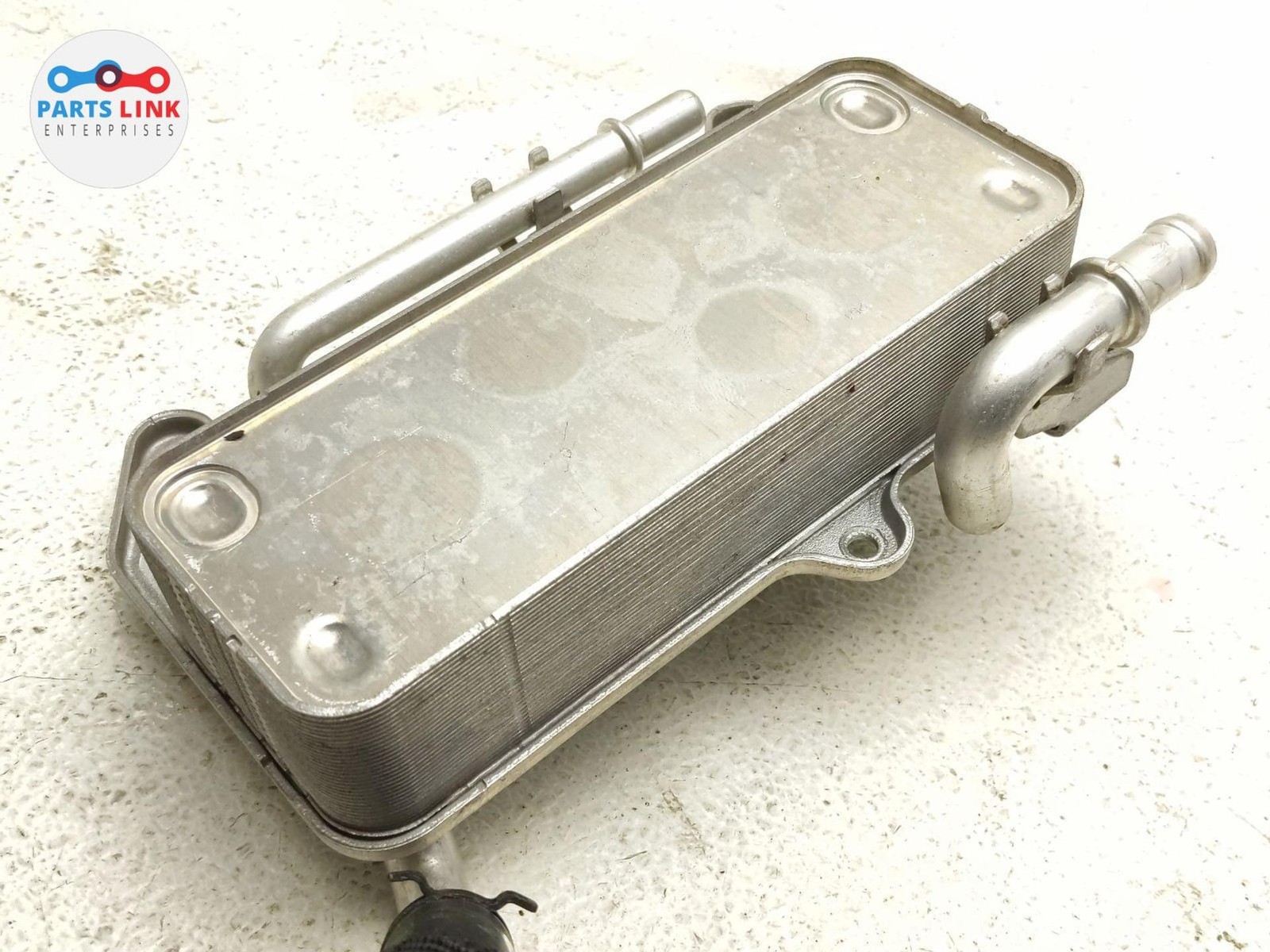 2016-20 BENTLEY BENTAYGA TRANSMISSION OIL FLUID COOLER GEARBOX RADIATOR HOSE 3K