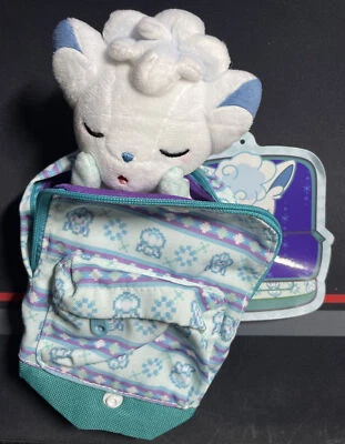 🧧Pokémon Center 2018 Neujahr Glückstasche Alolan Vulpix Maskottchen Plüsch + Rucksack🎒 - Bild 1 von 4