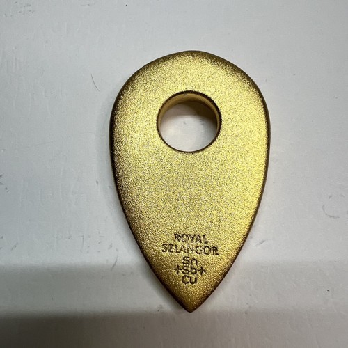 Royal Selangor Gold Tone Teardrop Pendant 26.65g x 1.9” - Picture 2 of 7