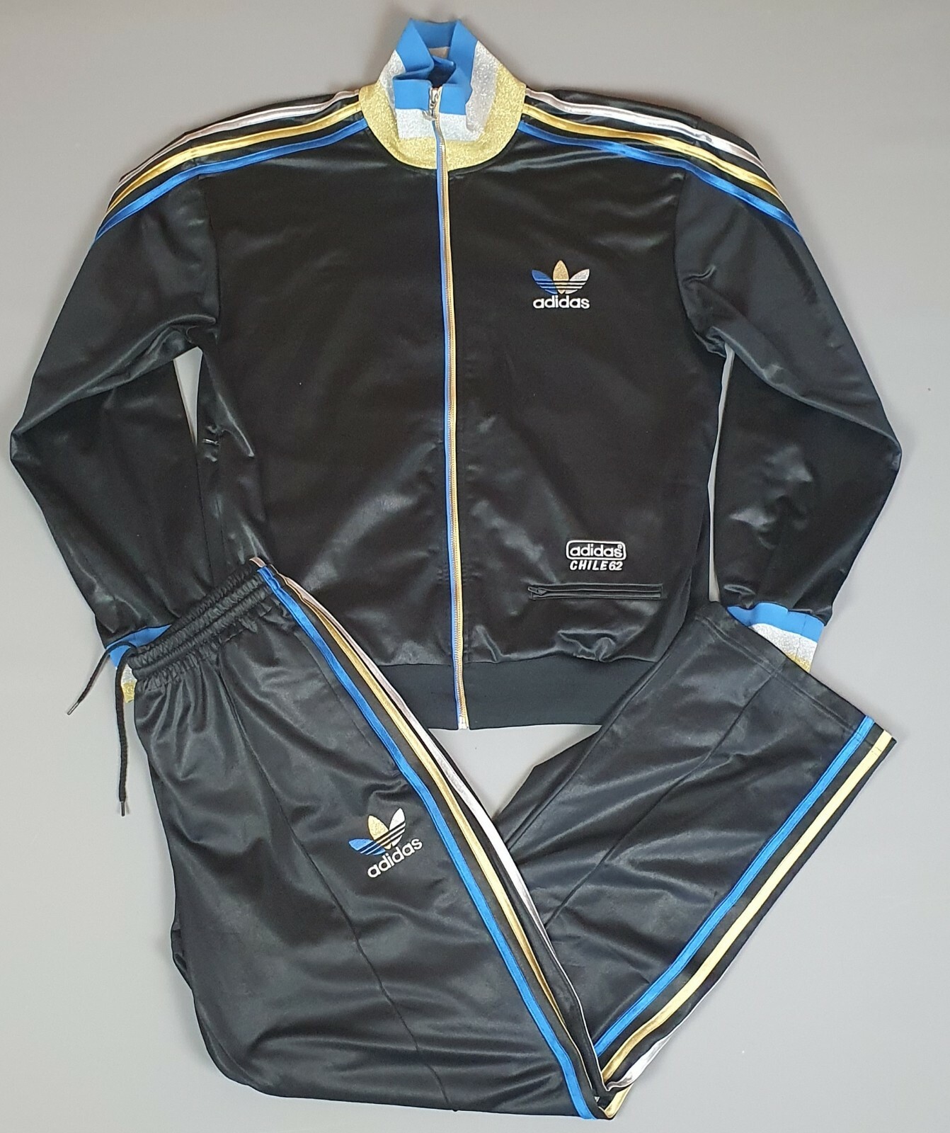 conjunto adidas bebe usado